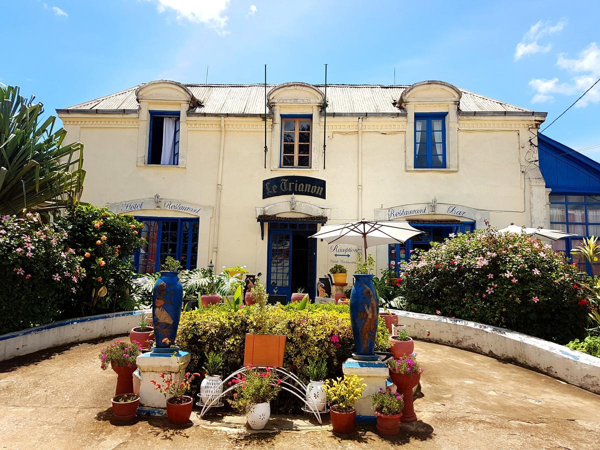 Hotel Le Trianon アンツィラベ エクステリア 写真